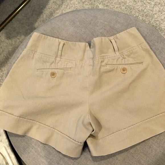 BCBG KHAKI SHORTS - Picture 4 of 5